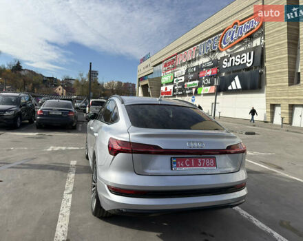 Серый Ауди E-Tron, объемом двигателя 0 л и пробегом 32 тыс. км за 41990 $, фото 12 на Automoto.ua