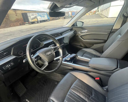 Серый Ауди E-Tron, объемом двигателя 0 л и пробегом 88 тыс. км за 36500 $, фото 14 на Automoto.ua