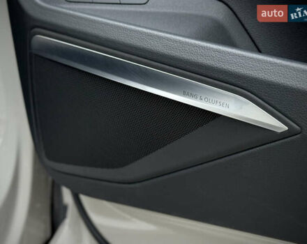 Серый Ауди E-Tron, объемом двигателя 0 л и пробегом 36 тыс. км за 45445 $, фото 90 на Automoto.ua