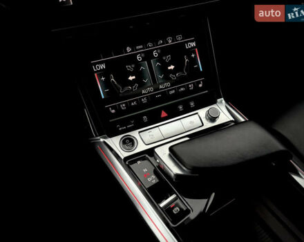 Серый Ауди E-Tron, объемом двигателя 0 л и пробегом 36 тыс. км за 45445 $, фото 118 на Automoto.ua