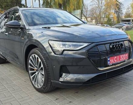 Сірий Ауді E-Tron, об'ємом двигуна 0 л та пробігом 110 тис. км за 29999 $, фото 7 на Automoto.ua