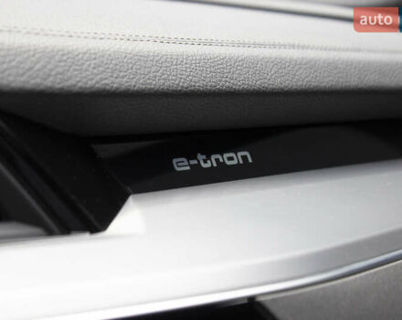 Сірий Ауді E-Tron, об'ємом двигуна 0 л та пробігом 69 тис. км за 39700 $, фото 14 на Automoto.ua