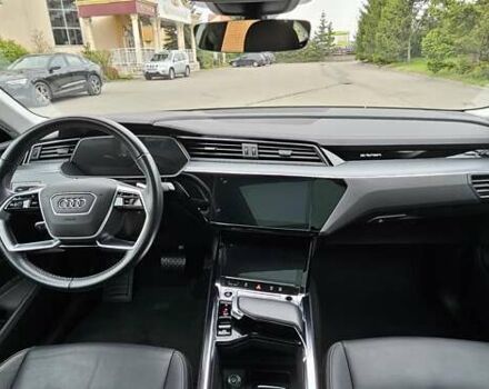 Сірий Ауді E-Tron, об'ємом двигуна 0 л та пробігом 99 тис. км за 27280 $, фото 102 на Automoto.ua