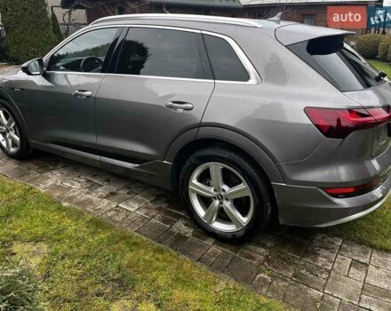 Серый Ауди E-Tron, объемом двигателя 0 л и пробегом 165 тыс. км за 33000 $, фото 6 на Automoto.ua