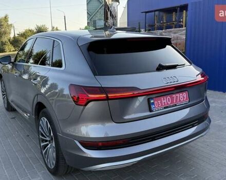 Серый Ауди E-Tron, объемом двигателя 0 л и пробегом 98 тыс. км за 29999 $, фото 7 на Automoto.ua