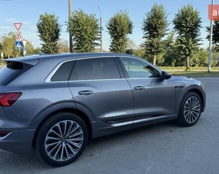 Серый Ауди E-Tron, объемом двигателя 0 л и пробегом 98 тыс. км за 29999 $, фото 2 на Automoto.ua