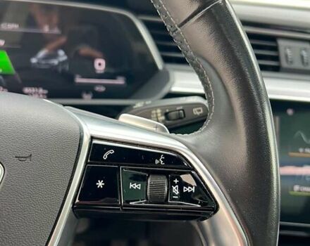 Серый Ауди E-Tron, объемом двигателя 0 л и пробегом 125 тыс. км за 34999 $, фото 89 на Automoto.ua