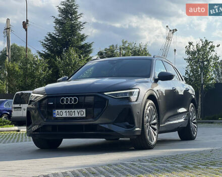 Сірий Ауді E-Tron, об'ємом двигуна 0 л та пробігом 64 тис. км за 33500 $, фото 16 на Automoto.ua