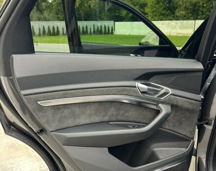 Ауді E-Tron 2021 у Луцьку на Automoto.ua Сірий Ауді E-Tron, об'ємом двигуна 0 л та пробігом 125 тис. км за 34999 $, фото 97 на Automoto.ua