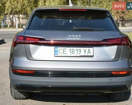 Ауді E-Tron 2021 у Чернівцях на Automoto.ua Сірий Ауді E-Tron, об'ємом двигуна 0 л та пробігом 82 тис. км за 31500 $, фото 3 на Automoto.ua