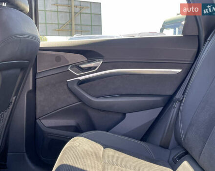 Сірий Ауді E-Tron, об'ємом двигуна 0 л та пробігом 38 тис. км за 39500 $, фото 36 на Automoto.ua