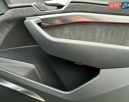 Серый Ауди E-Tron, объемом двигателя 0 л и пробегом 129 тыс. км за 33950 $, фото 19 на Automoto.ua