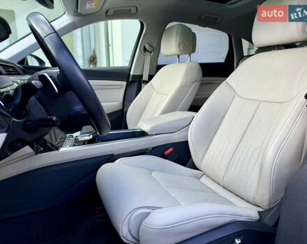 Серый Ауди E-Tron, объемом двигателя 0 л и пробегом 130 тыс. км за 37000 $, фото 56 на Automoto.ua