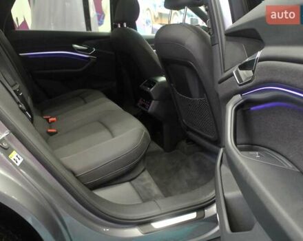 Серый Ауди E-Tron, объемом двигателя 0 л и пробегом 60 тыс. км за 29990 $, фото 25 на Automoto.ua