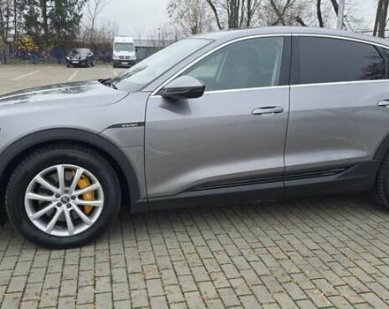 Сірий Ауді E-Tron, об'ємом двигуна 0 л та пробігом 140 тис. км за 28800 $, фото 59 на Automoto.ua