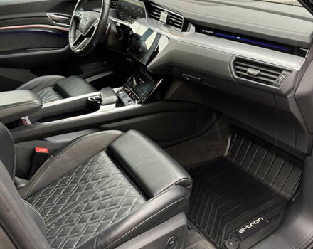 Сірий Ауді E-Tron, об'ємом двигуна 0 л та пробігом 106 тис. км за 39900 $, фото 47 на Automoto.ua