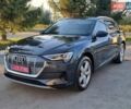 Серый Ауди E-Tron, объемом двигателя 0 л и пробегом 56 тыс. км за 33300 $, фото 1 на Automoto.ua
