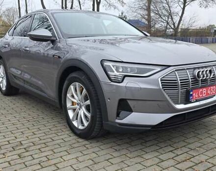 Сірий Ауді E-Tron, об'ємом двигуна 0 л та пробігом 140 тис. км за 28800 $, фото 5 на Automoto.ua