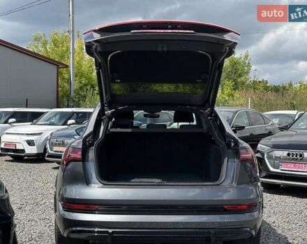 Серый Ауди E-Tron, объемом двигателя 0 л и пробегом 115 тыс. км за 37600 $, фото 37 на Automoto.ua