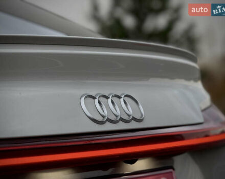 Серый Ауди E-Tron, объемом двигателя 0 л и пробегом 36 тыс. км за 45445 $, фото 54 на Automoto.ua