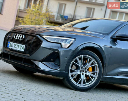 Сірий Ауді E-Tron, об'ємом двигуна 0 л та пробігом 47 тис. км за 45000 $, фото 3 на Automoto.ua