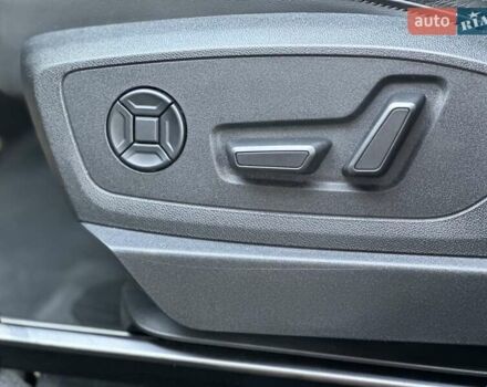 Серый Ауди E-Tron, объемом двигателя 0 л и пробегом 59 тыс. км за 37396 $, фото 17 на Automoto.ua