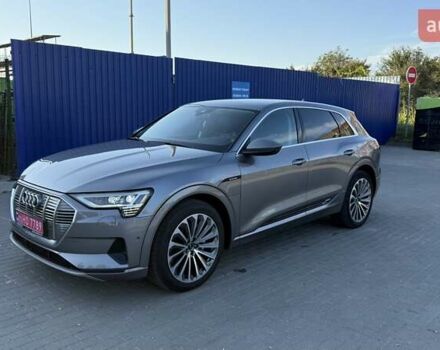 Серый Ауди E-Tron, объемом двигателя 0 л и пробегом 98 тыс. км за 29999 $, фото 8 на Automoto.ua
