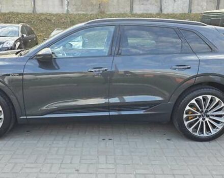Сірий Ауді E-Tron, об'ємом двигуна 0 л та пробігом 110 тис. км за 29999 $, фото 22 на Automoto.ua
