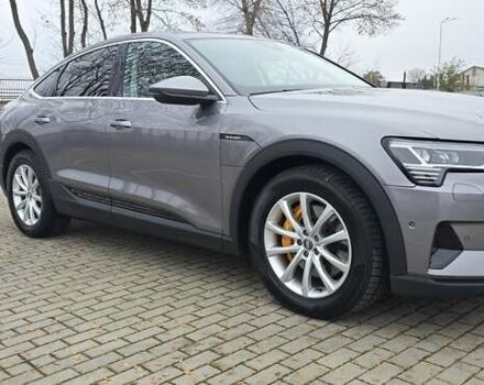 Сірий Ауді E-Tron, об'ємом двигуна 0 л та пробігом 140 тис. км за 28800 $, фото 6 на Automoto.ua