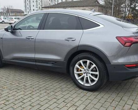 Сірий Ауді E-Tron, об'ємом двигуна 0 л та пробігом 140 тис. км за 28800 $, фото 52 на Automoto.ua