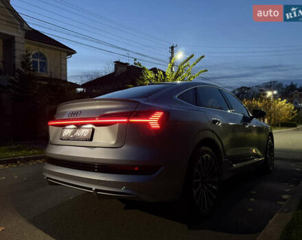 Сірий Ауді E-Tron, об'ємом двигуна 0 л та пробігом 39 тис. км за 39800 $, фото 4 на Automoto.ua