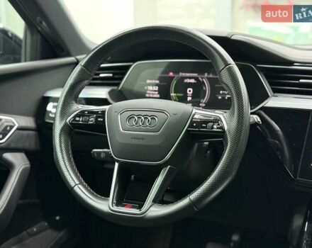 Сірий Ауді E-Tron, об'ємом двигуна 0 л та пробігом 86 тис. км за 37423 $, фото 25 на Automoto.ua