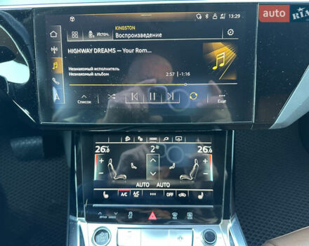 Серый Ауди E-Tron, объемом двигателя 0 л и пробегом 108 тыс. км за 32500 $, фото 10 на Automoto.ua