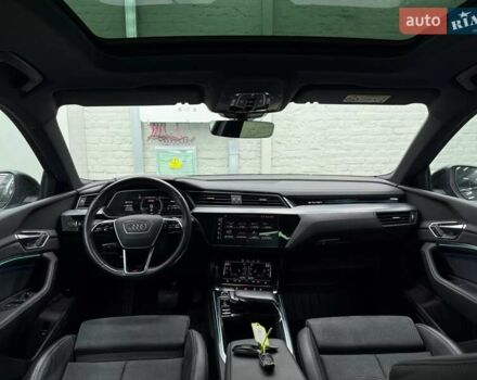 Сірий Ауді E-Tron, об'ємом двигуна 0 л та пробігом 86 тис. км за 37423 $, фото 24 на Automoto.ua