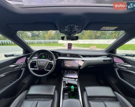 Серый Ауди E-Tron, объемом двигателя 0 л и пробегом 125 тыс. км за 34999 $, фото 38 на Automoto.ua