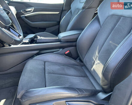 Сірий Ауді E-Tron, об'ємом двигуна 0 л та пробігом 38 тис. км за 39500 $, фото 25 на Automoto.ua