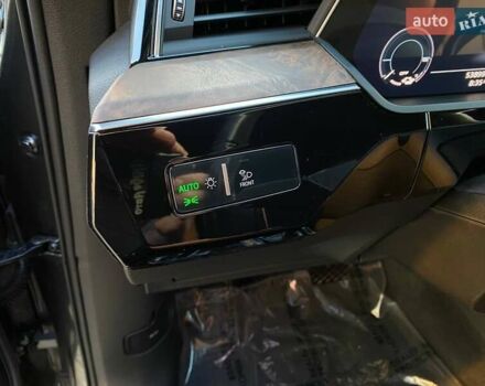 Сірий Ауді E-Tron, об'ємом двигуна 0 л та пробігом 53 тис. км за 29900 $, фото 14 на Automoto.ua