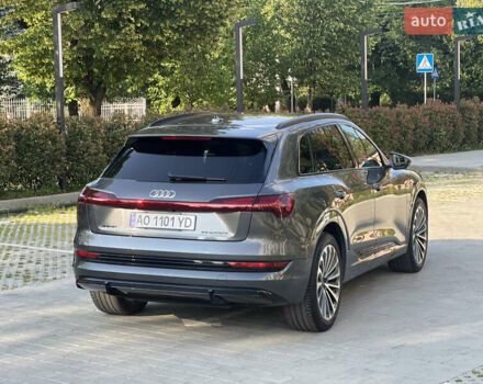 Сірий Ауді E-Tron, об'ємом двигуна 0 л та пробігом 64 тис. км за 33500 $, фото 12 на Automoto.ua