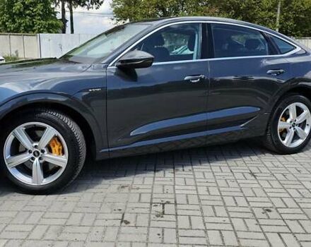 Сірий Ауді E-Tron, об'ємом двигуна 0 л та пробігом 99 тис. км за 27280 $, фото 15 на Automoto.ua