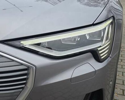 Сірий Ауді E-Tron, об'ємом двигуна 0 л та пробігом 140 тис. км за 28800 $, фото 73 на Automoto.ua