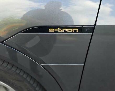 Серый Ауди E-Tron, объемом двигателя 0 л и пробегом 43 тыс. км за 29999 $, фото 28 на Automoto.ua