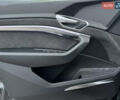 Серый Ауди E-Tron, объемом двигателя 0 л и пробегом 119 тыс. км за 40500 $, фото 64 на Automoto.ua