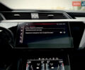 Серый Ауди E-Tron, объемом двигателя 0 л и пробегом 36 тыс. км за 45445 $, фото 110 на Automoto.ua