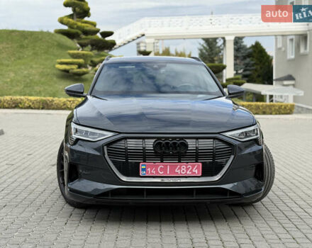 Серый Ауди E-Tron, объемом двигателя 0 л и пробегом 40 тыс. км за 34999 $, фото 1 на Automoto.ua