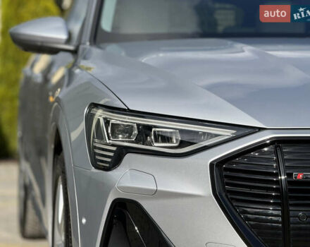 Серый Ауди E-Tron, объемом двигателя 0 л и пробегом 130 тыс. км за 37000 $, фото 37 на Automoto.ua