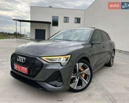 Ауді E-Tron 2021 у Луцьку на Automoto.ua Сірий Ауді E-Tron, об'ємом двигуна 0 л та пробігом 125 тис. км за 34999 $, фото 3 на Automoto.ua