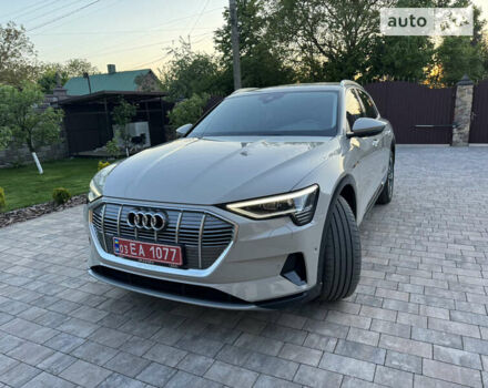 Сірий Ауді E-Tron, об'ємом двигуна 0 л та пробігом 31 тис. км за 46500 $, фото 27 на Automoto.ua