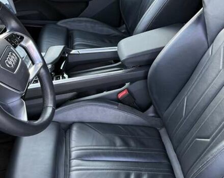 Серый Ауди E-Tron, объемом двигателя 0 л и пробегом 98 тыс. км за 29999 $, фото 28 на Automoto.ua