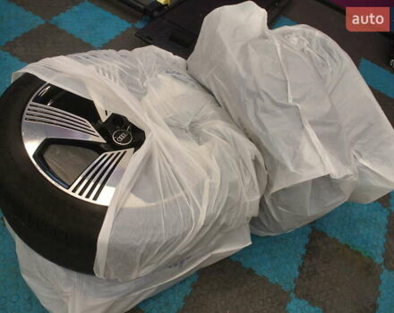 Серый Ауди E-Tron, объемом двигателя 0 л и пробегом 60 тыс. км за 29990 $, фото 32 на Automoto.ua