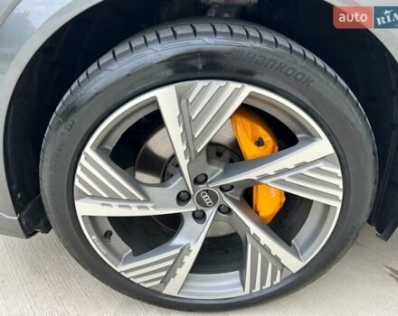 Серый Ауди E-Tron, объемом двигателя 0 л и пробегом 125 тыс. км за 34999 $, фото 20 на Automoto.ua